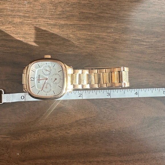 Fossil Brand Rose Gold Watch Square Face White Interior Colour Adjustable Strap - Picture 9 of 10
